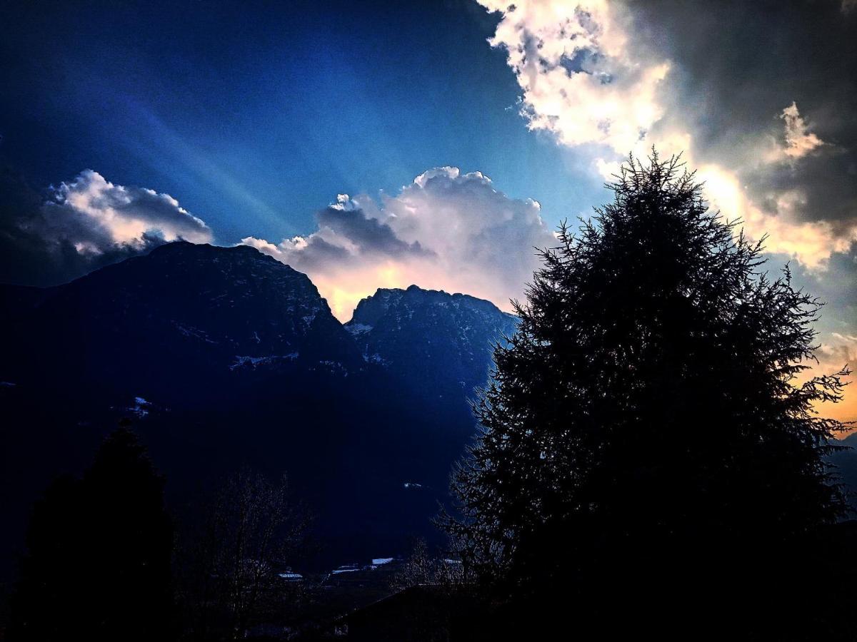 Appartamento Prima Rosa Primaluna Buitenkant foto